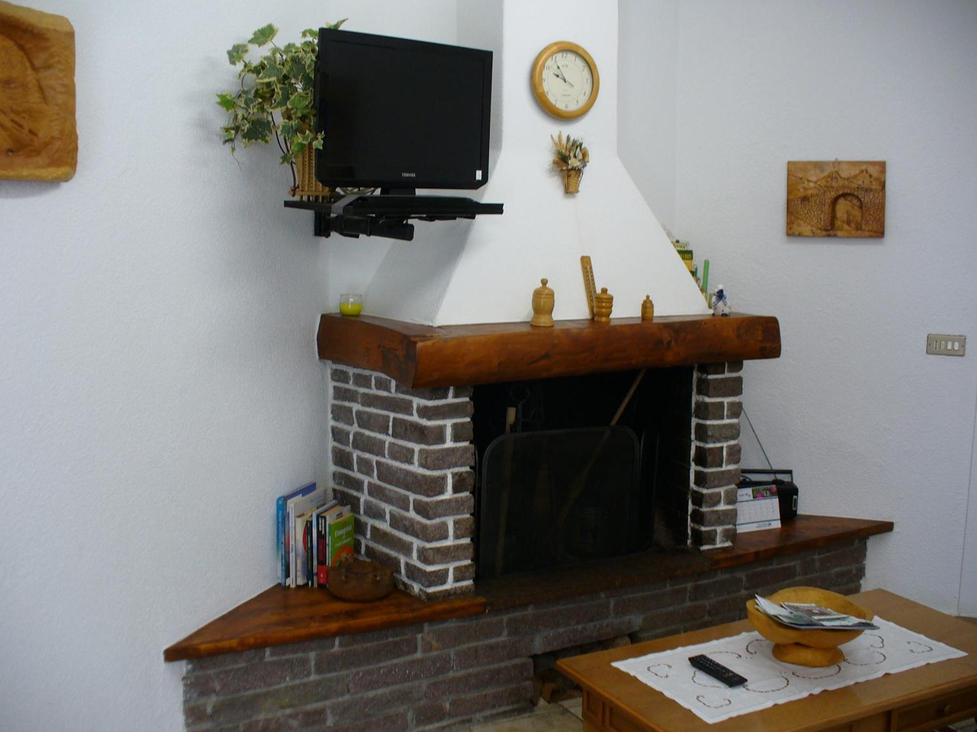 Casa Valentino Villa Corteno Golgi ภายนอก รูปภาพ