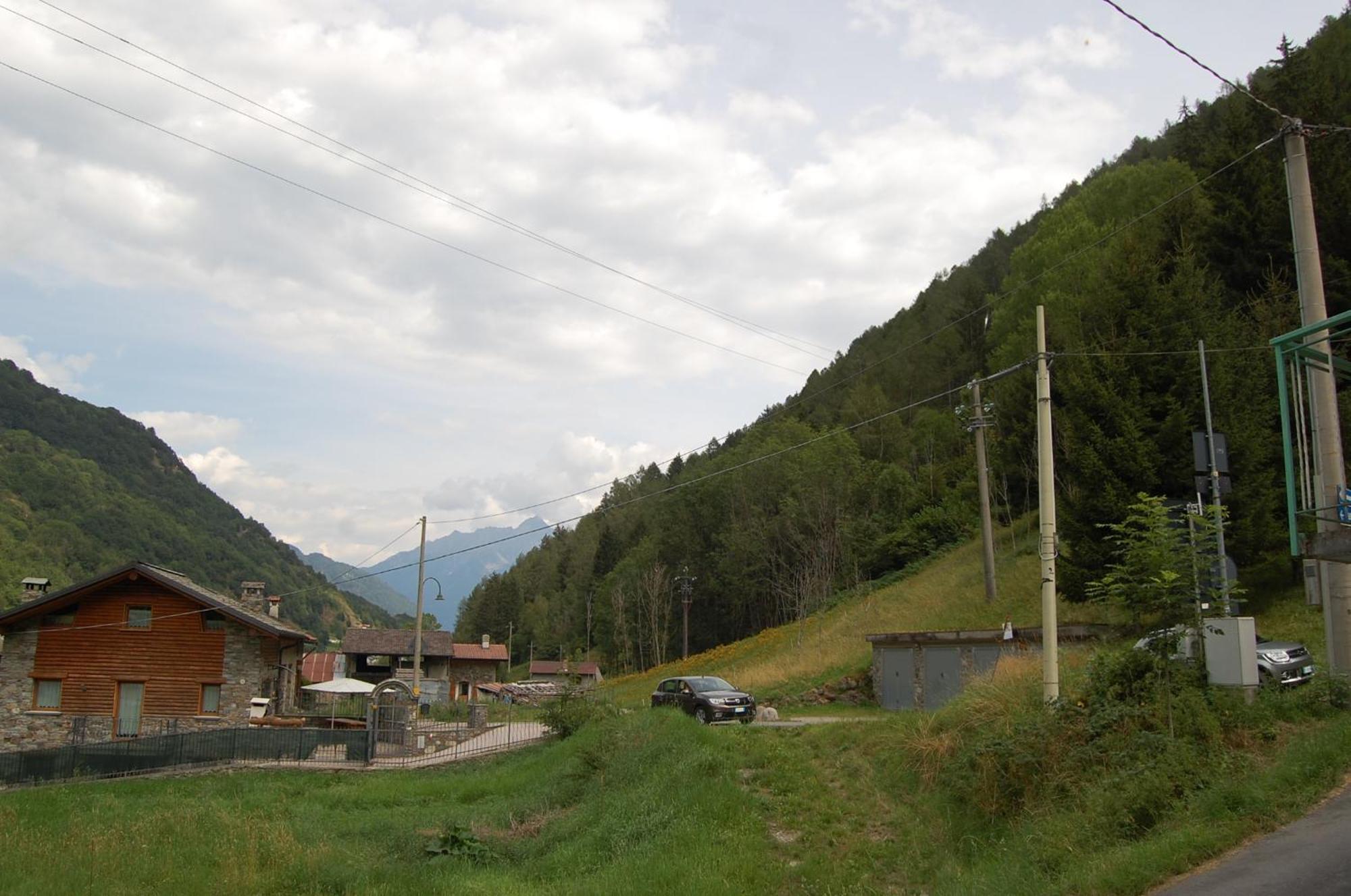 Casa Valentino Villa Corteno Golgi ภายนอก รูปภาพ